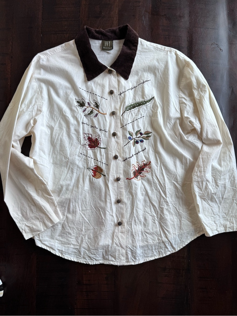 Vintage 90s I.V.Y. Collectibles Embroidered Botanical Button-Up Shirt